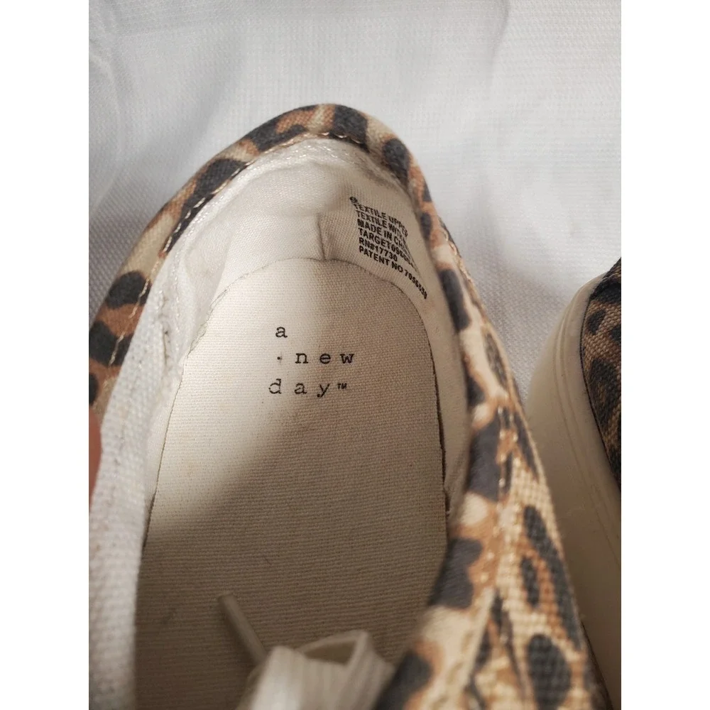 A‎ New Day Women's Leopard Print Lace-Up Canvas Sneakers - Size 9